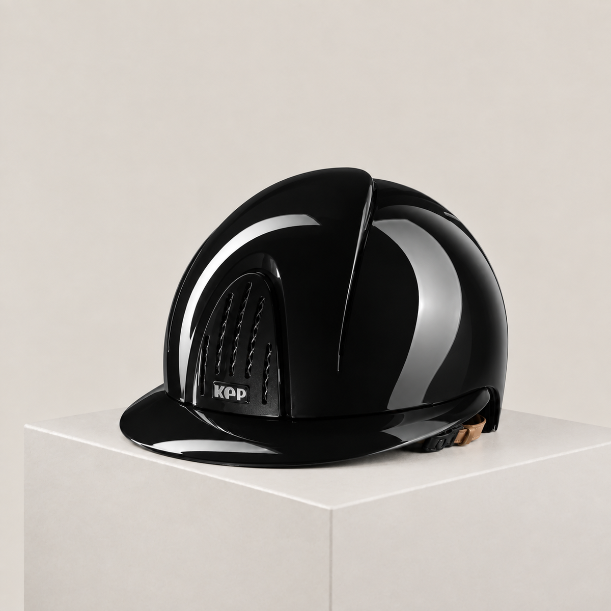 KEP Smart Nova Black Polish Beige Strap Wide Visor