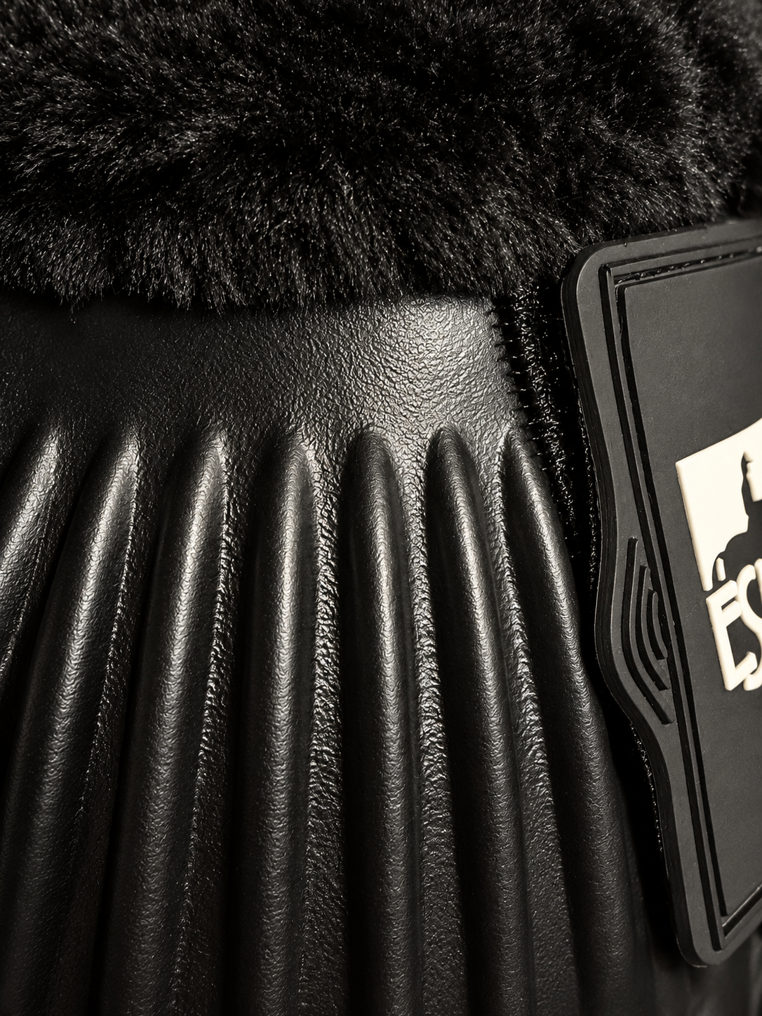 Eskadron Faux Fur EVA Foam Bell Boots Core Black