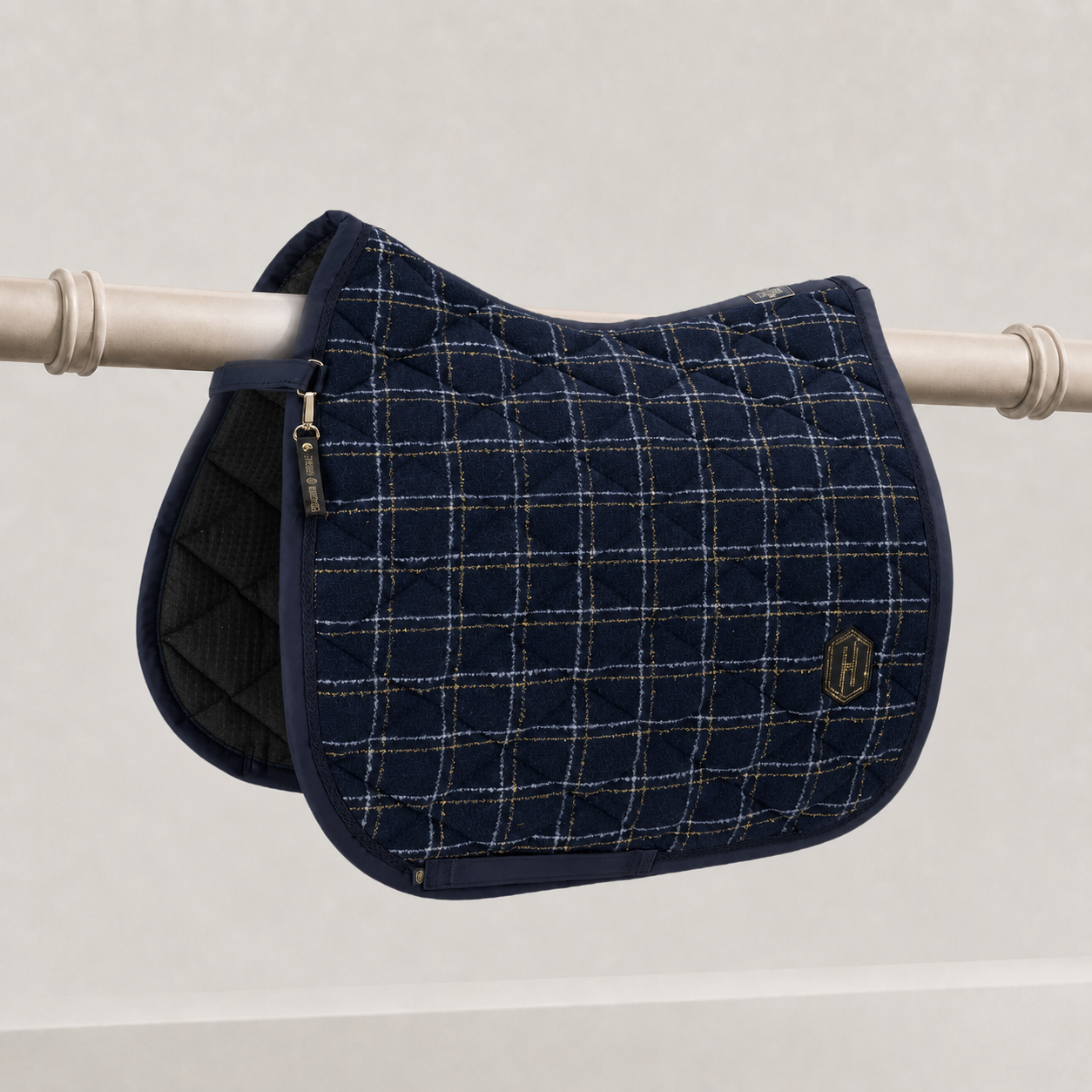 Eskadron Saddle Pad Bouclé Emblem Heritage
