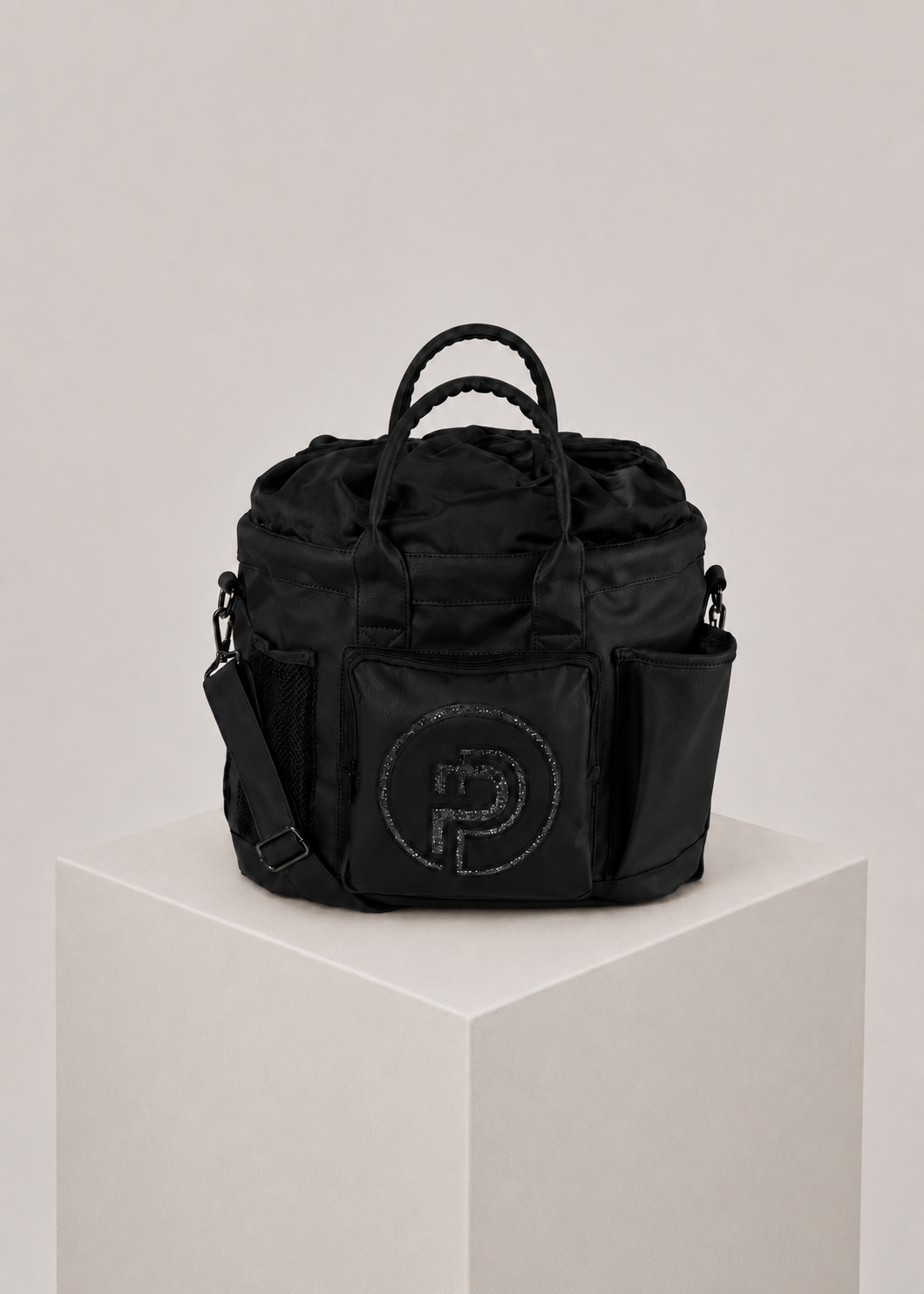 Eskadron Platinum Faux Leather Grooming Accessories Bag Black