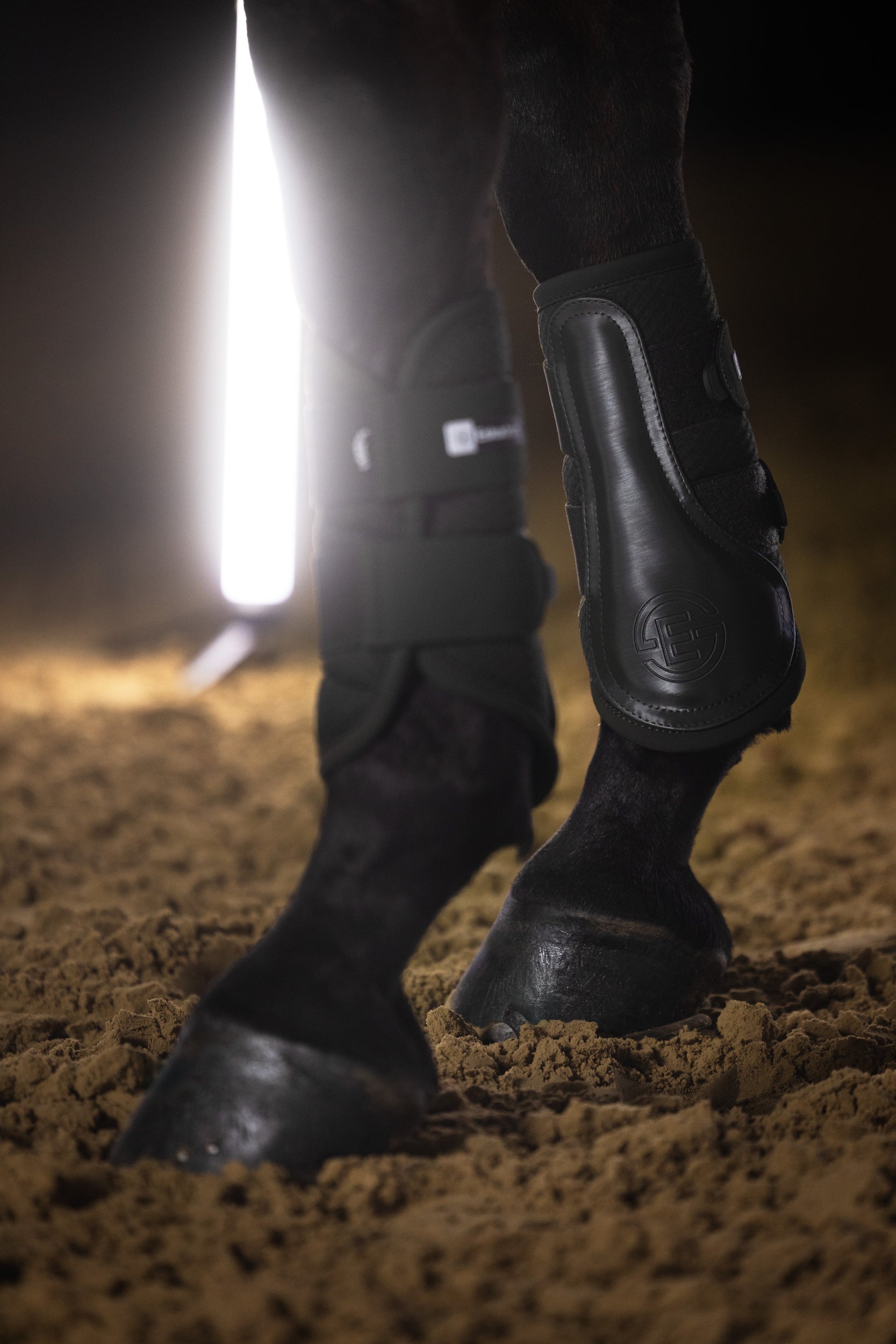 Eskadron Tendon Brushing Boots Dynamic MESH Black
