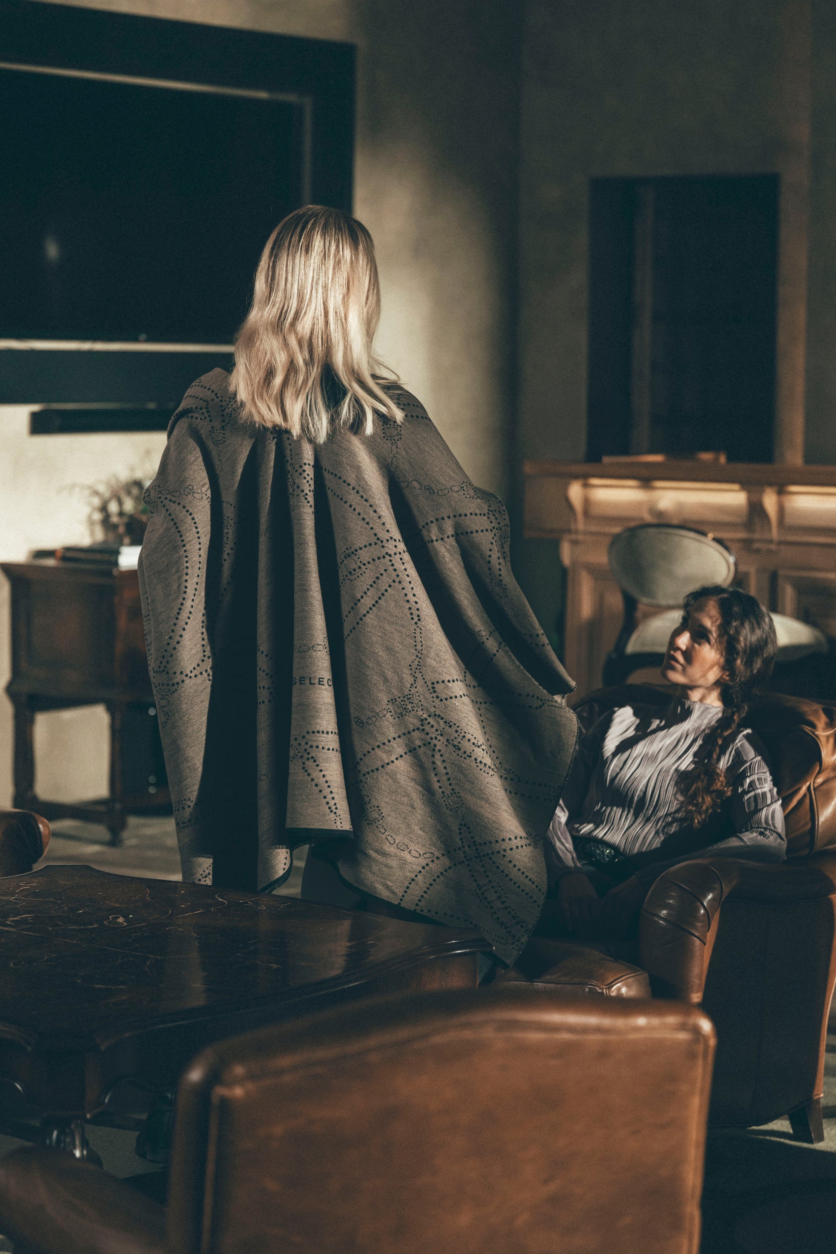 Pikeur 2-1 Wrap Cape Poncho Mocha Cream