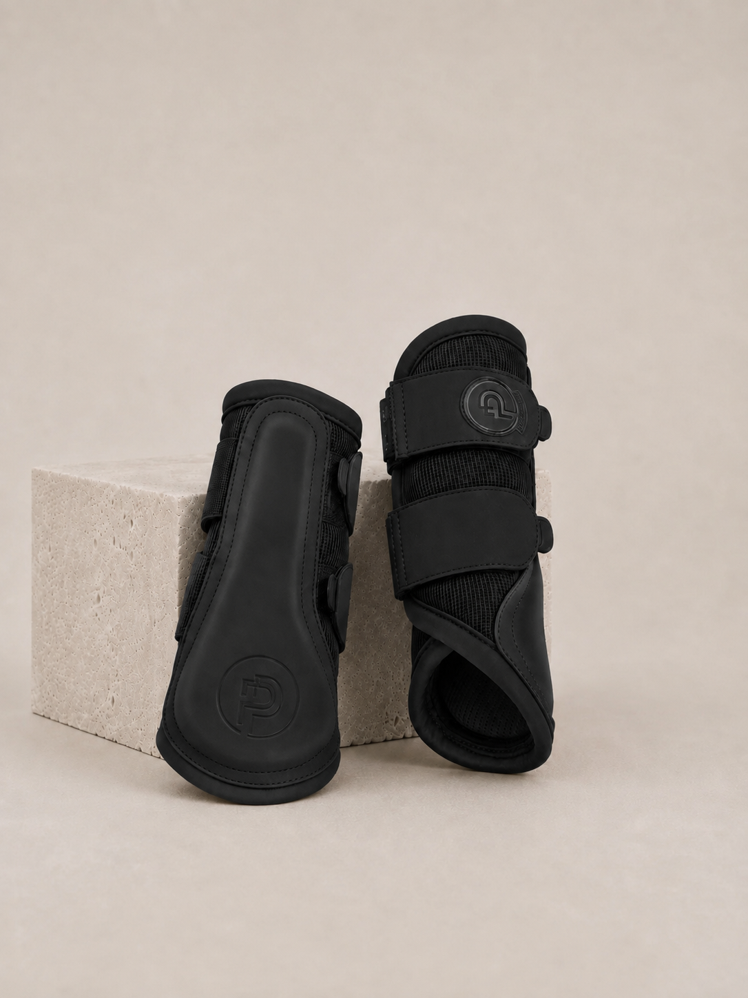 Eskadron Platinum Tendon Brushing Leg Boots Mesh Black