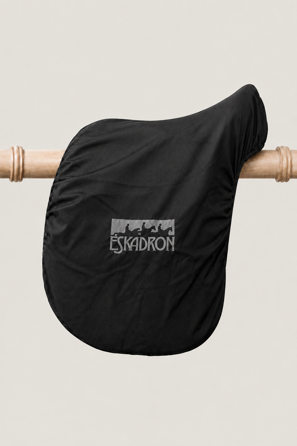 Eskadron Core Saddle Cover Black
