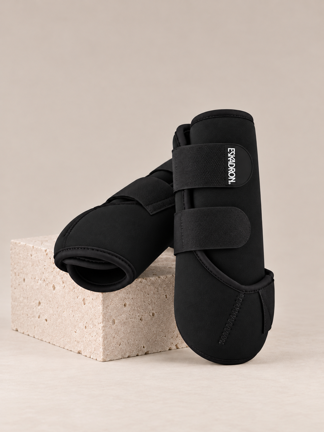 Eskadron Pro Dressage Air Tendon Brushing Boots Black