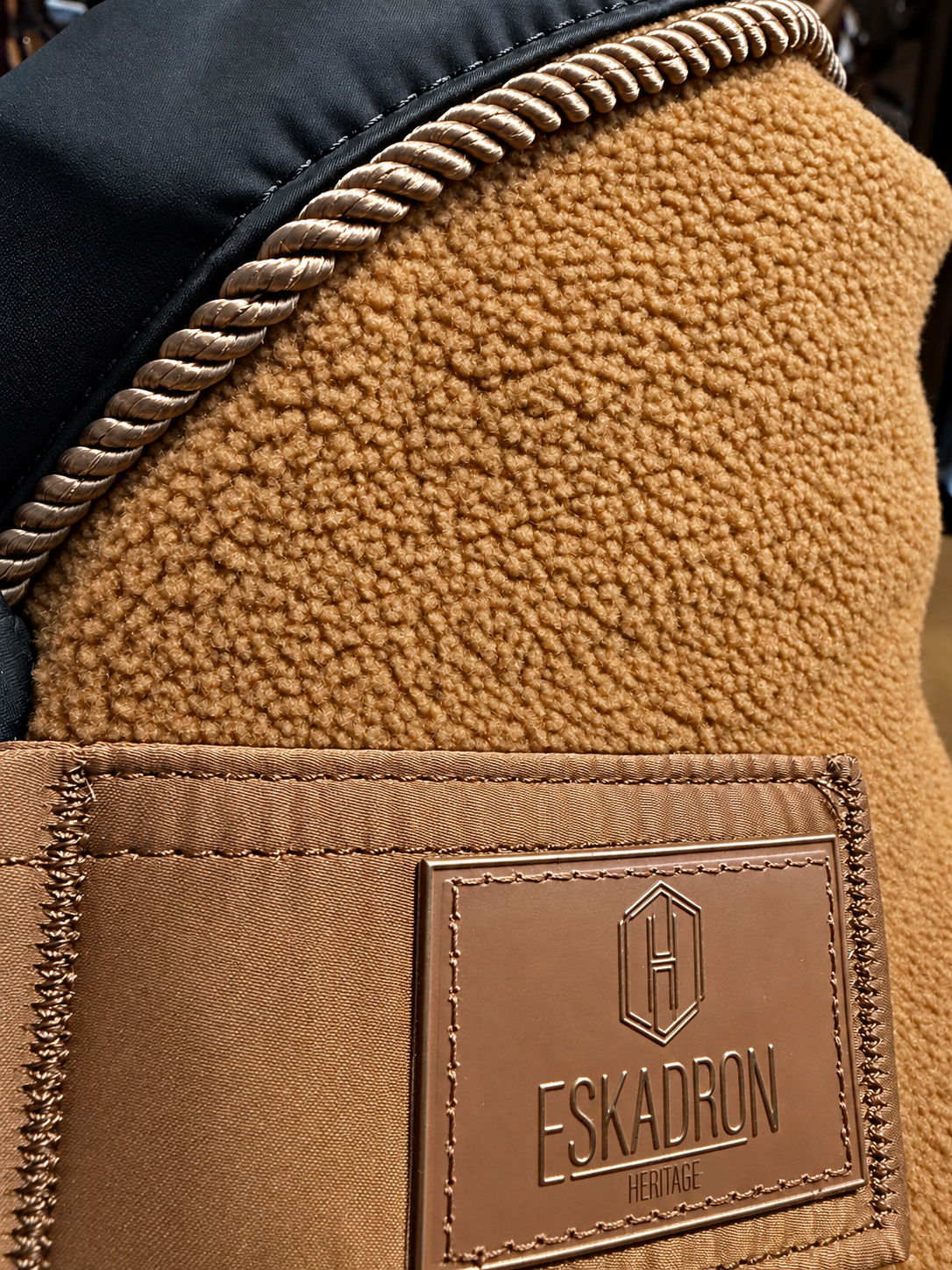 Eskadron Heritage Fleece Cooler Sweat Rug Brown