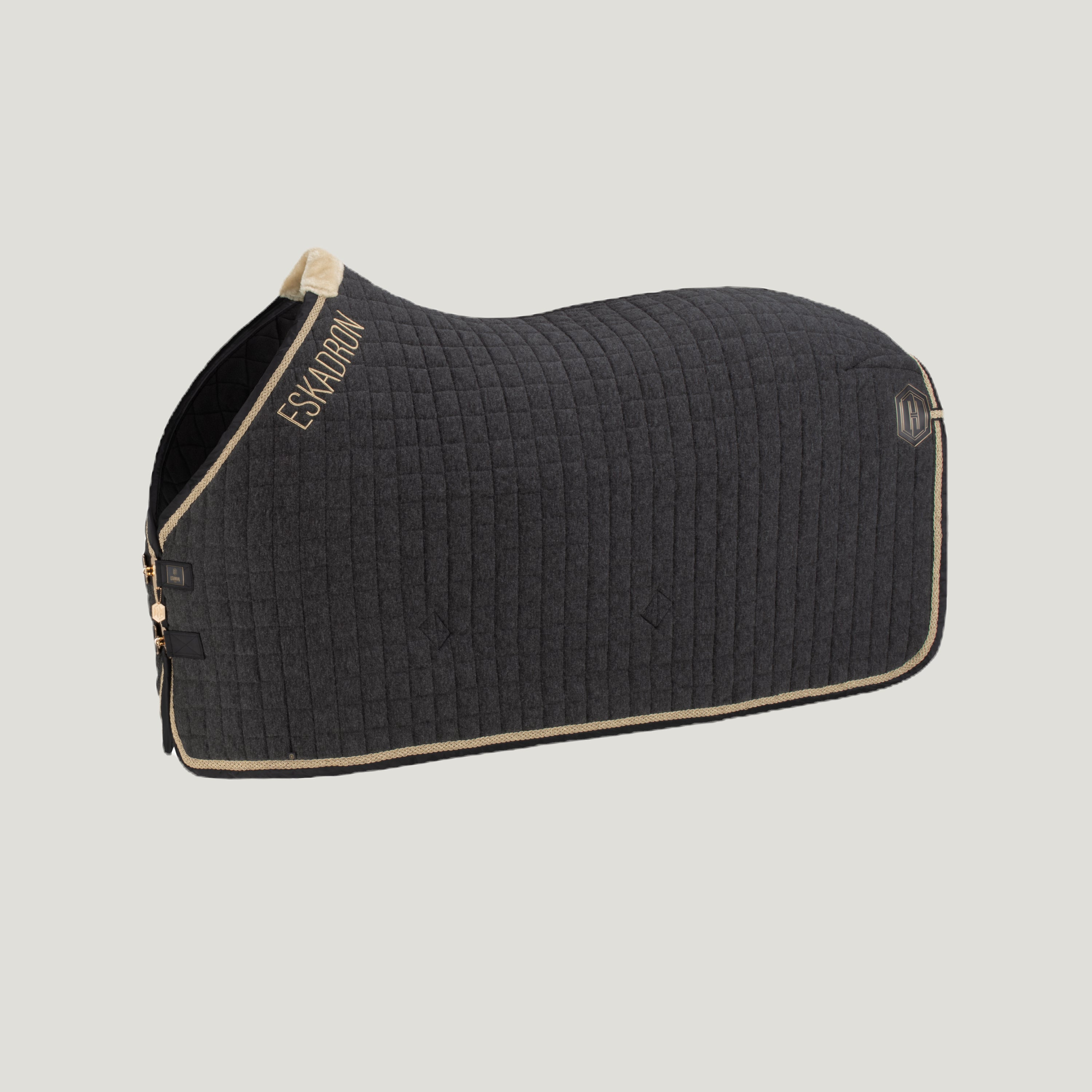 Eskadron Heritage Quilted Cooler Sweat Rug Gray/Black