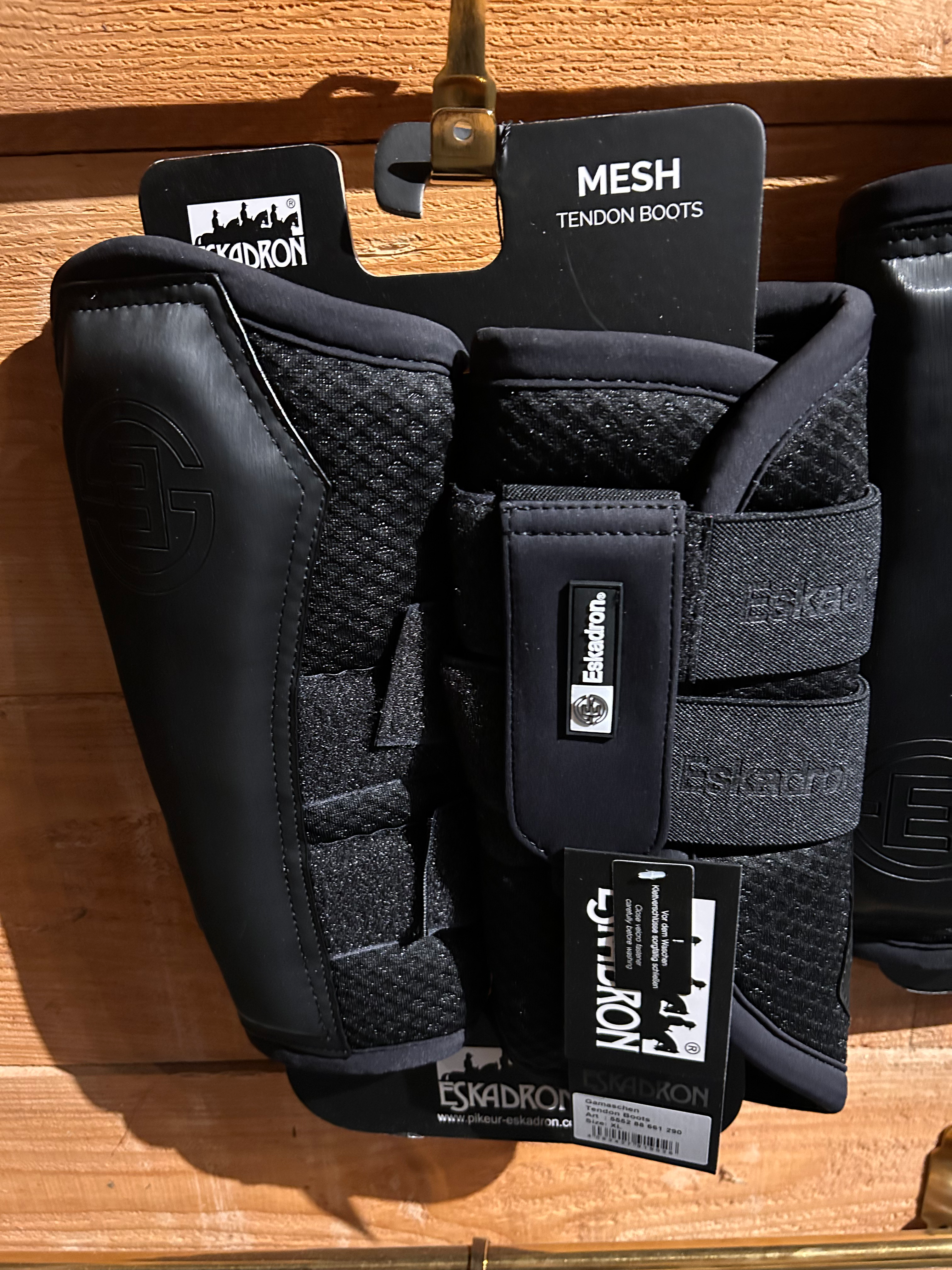 Eskadron Horse Tendon Exercise Mesh Boots Black